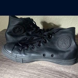 Black Converse Chuck Taylor